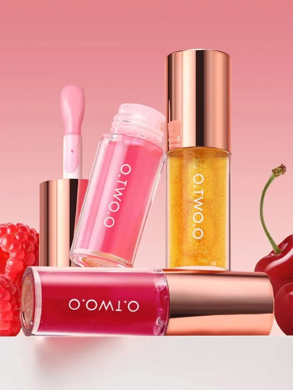 O.TWO.O Hydrating Lip Oil Gloss – Moisturizing Lip Care, Glossy Finish, Cherry